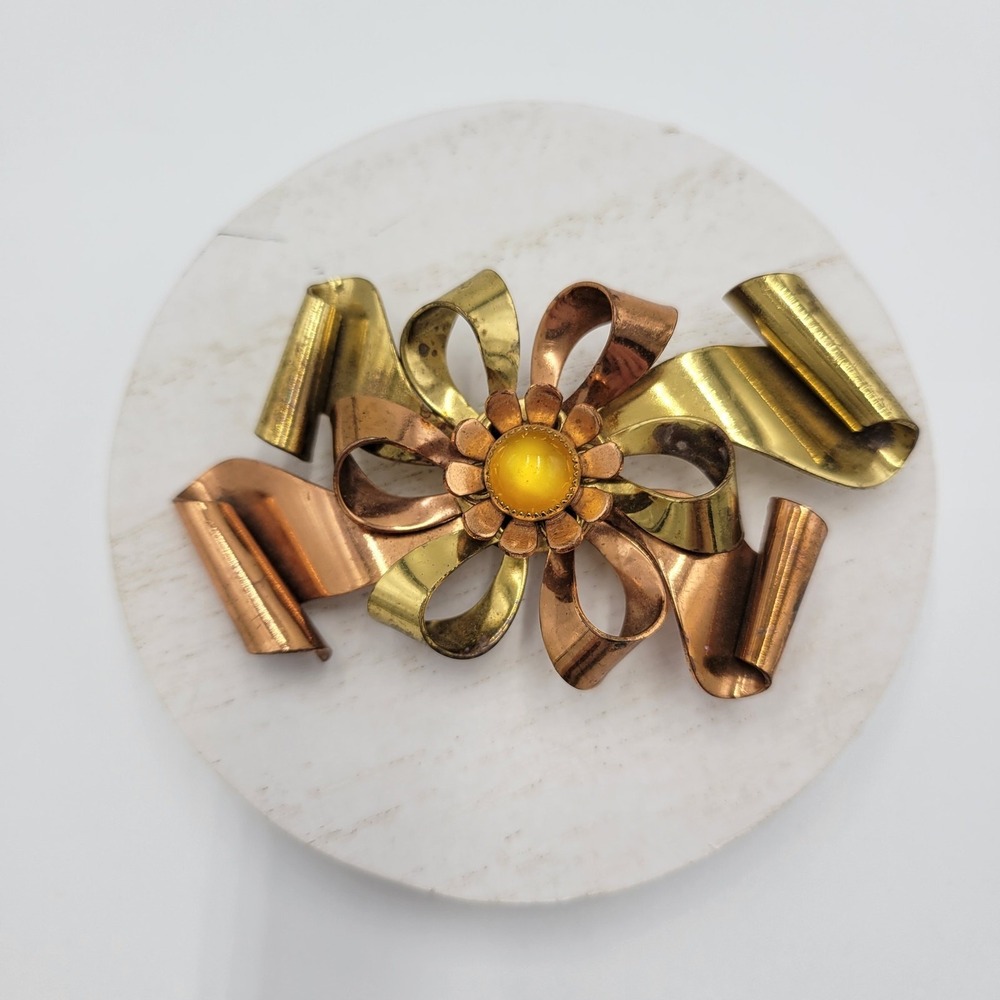 Vintage Two Tone Copper & Gold Ribbon Flower Brooch Pin Yellow Faux Pearl Stone